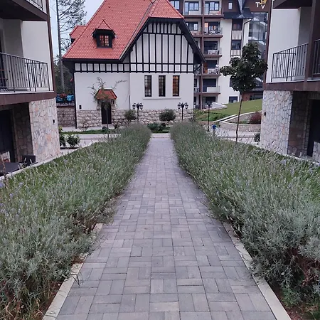 Vardar 17 Apartament Palisat